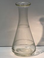 vintage 2dl Karaffe , 1927.   bald 100 Jahre alt.