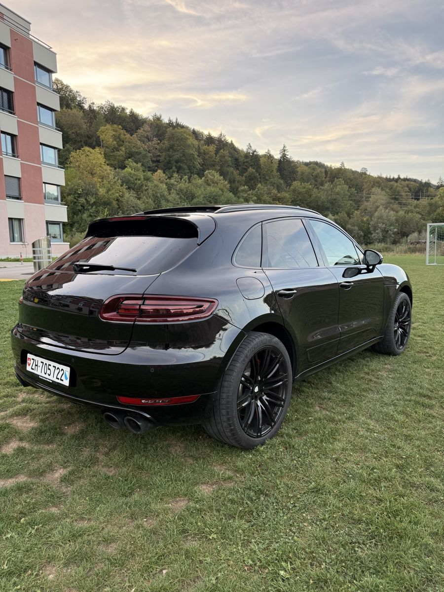 Porsche Automobili: PORSCHE MACAN TURBO (PERFORMANCE PACKAGE) – Usato da Winterthur venduto da Fabio_46 2