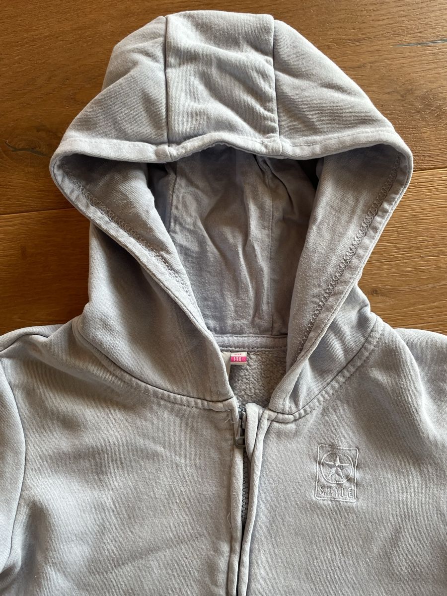 Maglioni & Felpe: Trainerjäckli / Sweatjacke – Usato da Aarwangen venduto da erd_ngx8 2