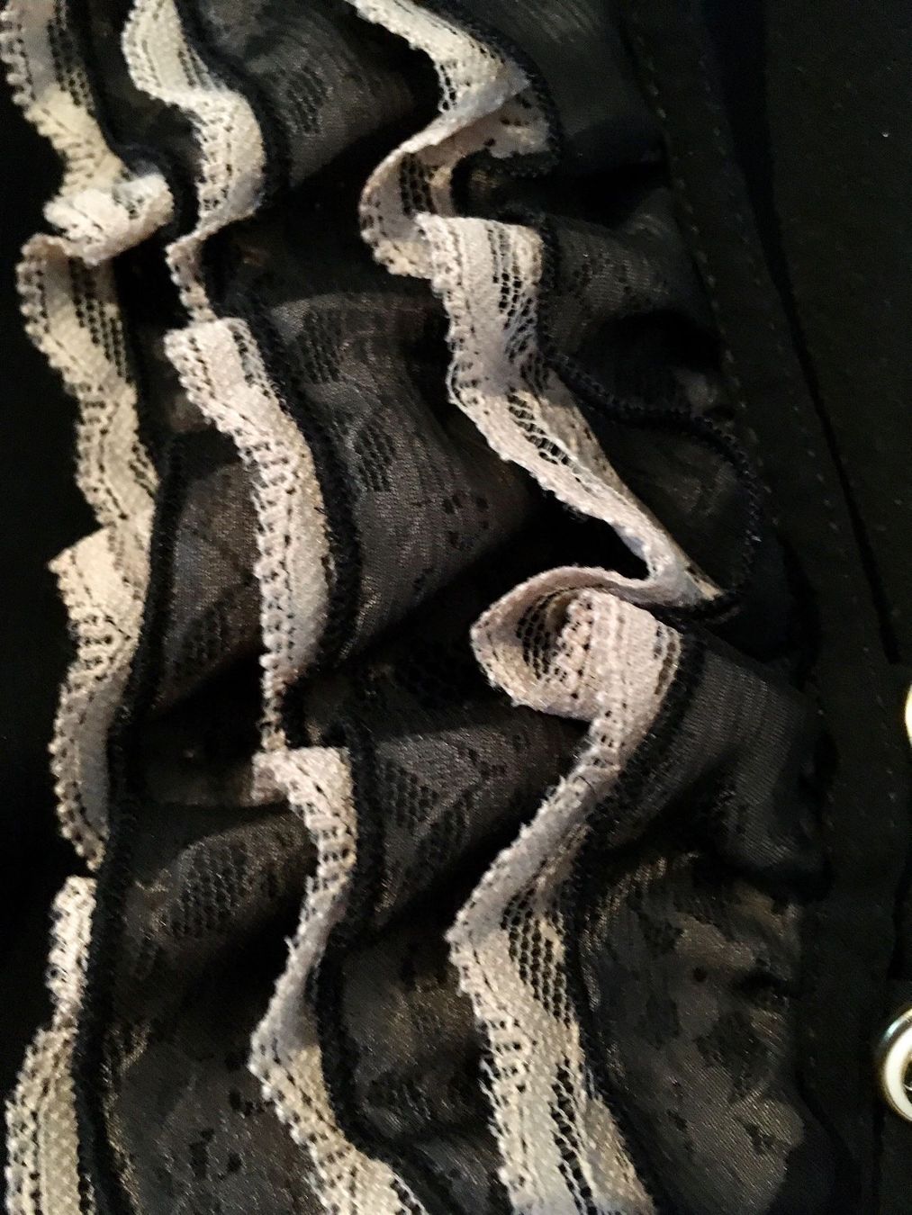 H&M Camicette: Bluse Gr. 42 - 44 schwarz mit Rüschen!!! – Usato da Bellinzona venduto da ModaLugano 5