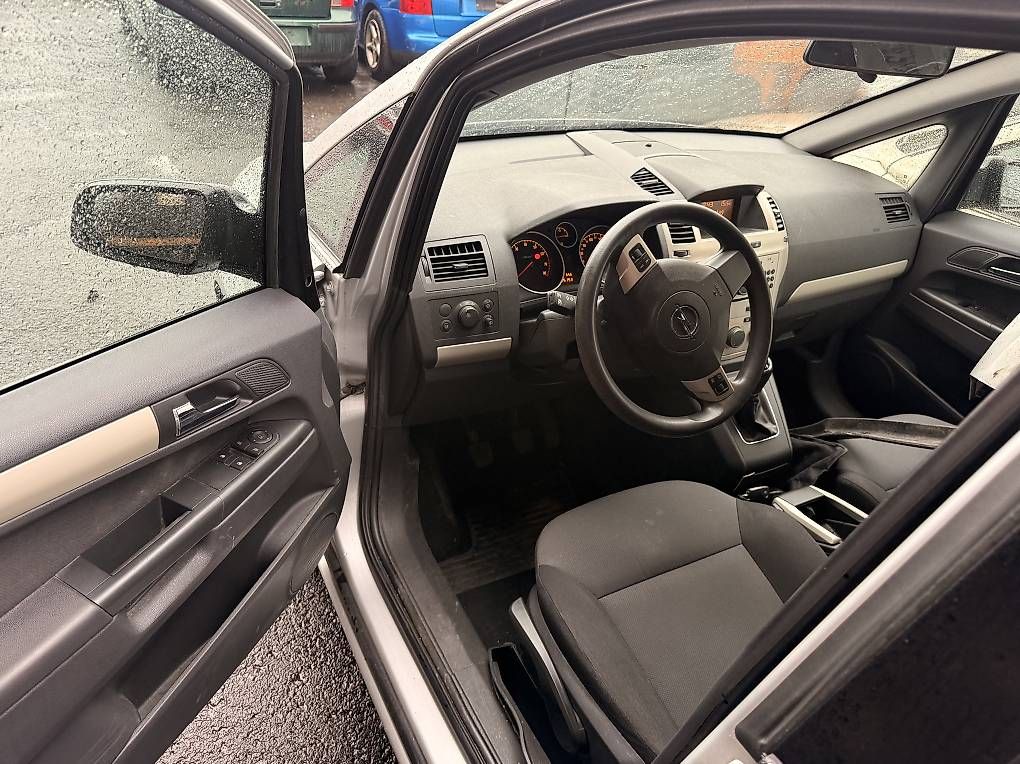 Automobili: Opel Zafira B  Ersatzteile – Usato da Udligenswil venduto da Sch2s 3