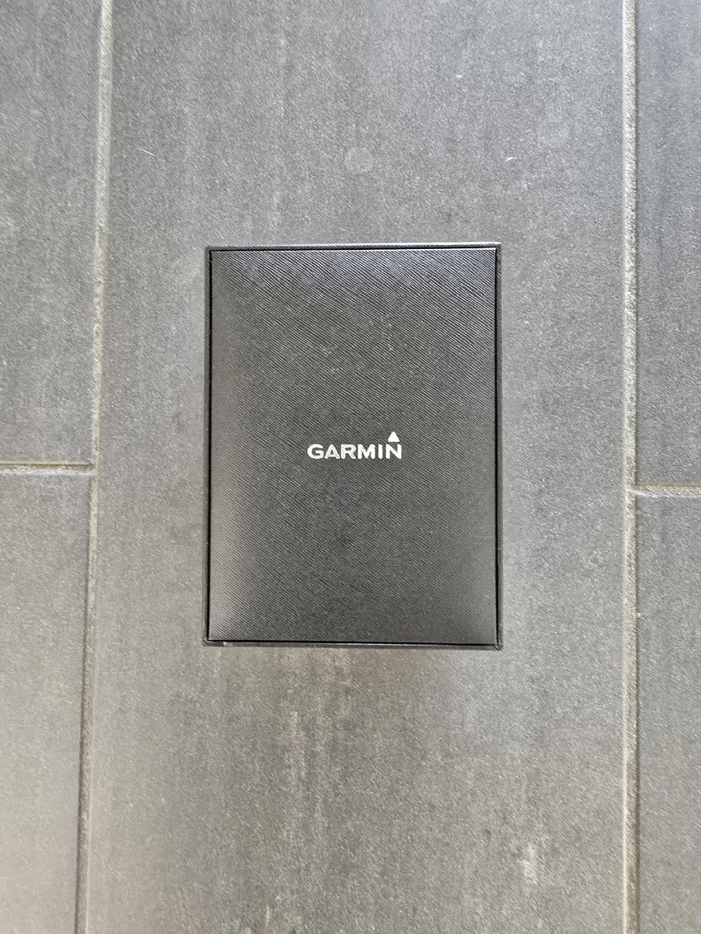 Garmin Orologi: GARMIN UHR BOX NEU – Nuovo e nell'imballaggio originale da Unterstammheim venduto da P911993
