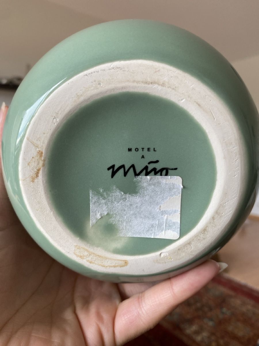 Motel a Miio Vasen & Gefässe: Motel a Miio Blumenvase – Gebraucht aus Basel von Sarah_jtv5 2