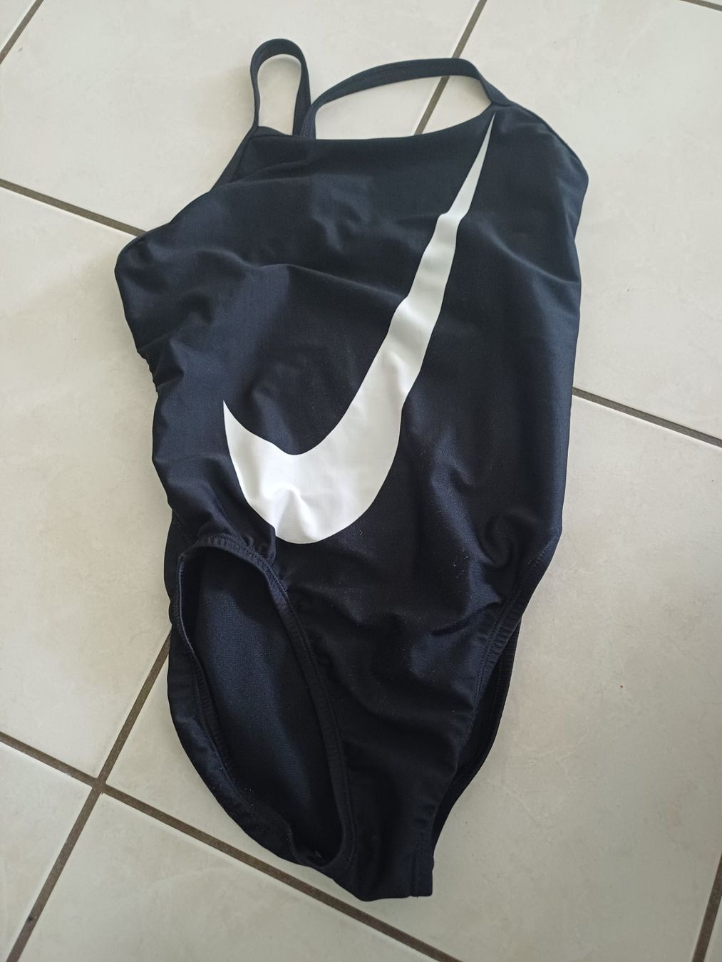 Nike Badekleider & Bikinis: Nike Badeanzug Gr. 34 – Gebraucht aus Dietwil von dari2008