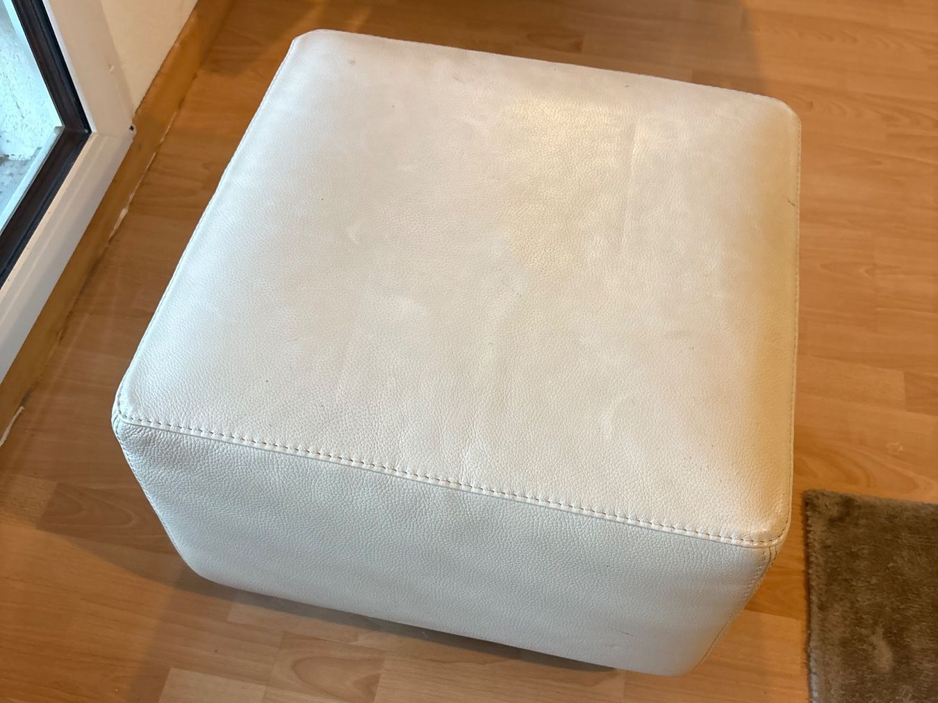 Sgabelli: Hocker weiss – Usato da Buchs ZH venduto da Shopping_Sabrina
