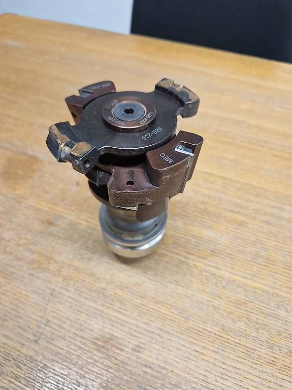 Tutti gli attrezzi: Alter CNC Rover 24 Fräser  – Usato da Aesch BL venduto da fubi04 4