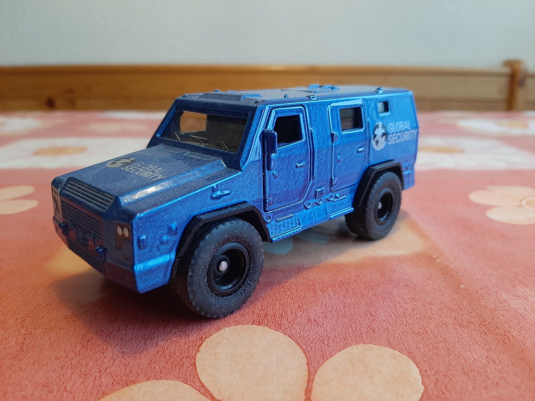 Siku Modellautos: Siku Geldtransporter 2 Global Security – Neu (gemäss Beschreibung) aus Strengelbach von Wedi73 1