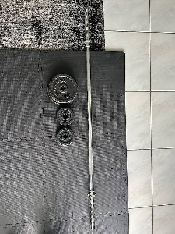 Manubri & Pesi: Langhantel stange 160cm + gewichte – Usato da Luzern venduto da mar_f85b 1