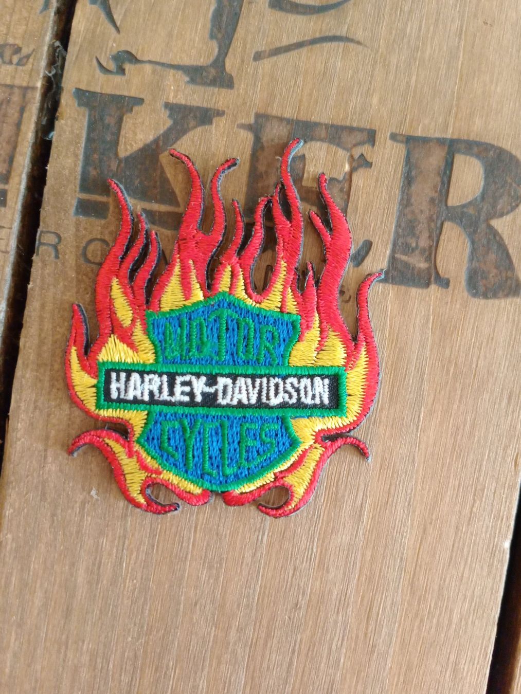 Harley-Davidson Toppe: Harley-Davidson Aufnäher / Patch, 6.00 x 5.00 cm – Nuovo (secondo la descrizione) da Waldenburg venduto da Wild_Thing_II