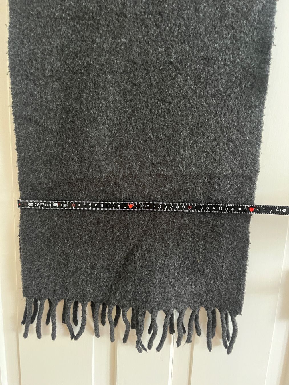 Foulard & Sciarpe: Schal Anthrazit Wolle 200 × 40 cm – Usato da Zürich venduto da bretxo 3