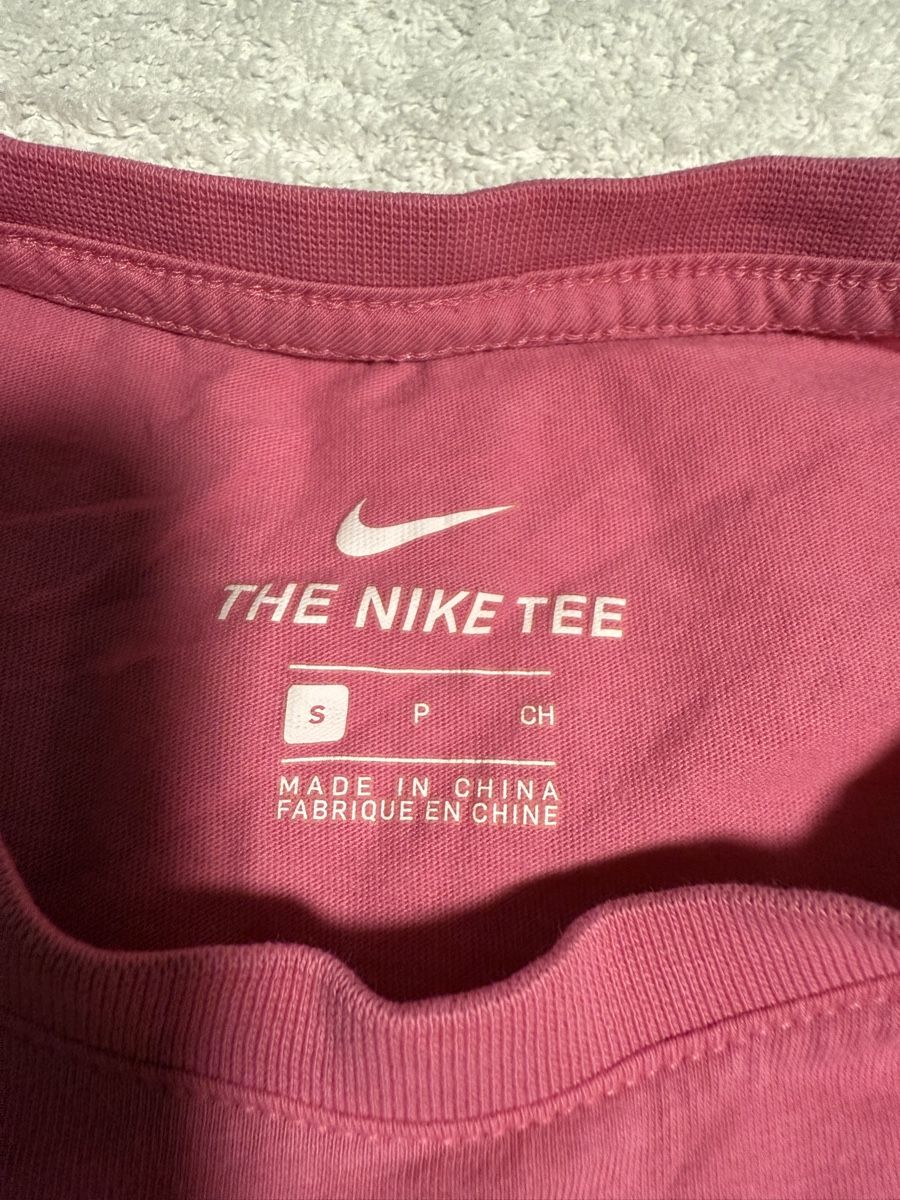 Nike T-Shirts: Nike T-Shirt | Grösse S, pink – Neu (gemäss Beschreibung) aus Küsnacht ZH von Wozdav 3