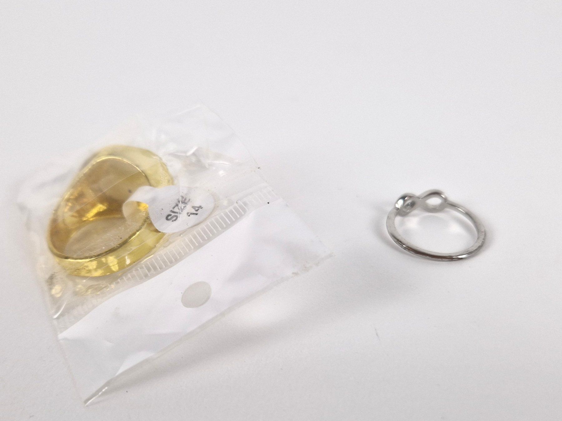 Altri gioielli: Anstecker, Ringe und Ohrenringe Set – Usato da Basel venduto da Restwert_Basel 5