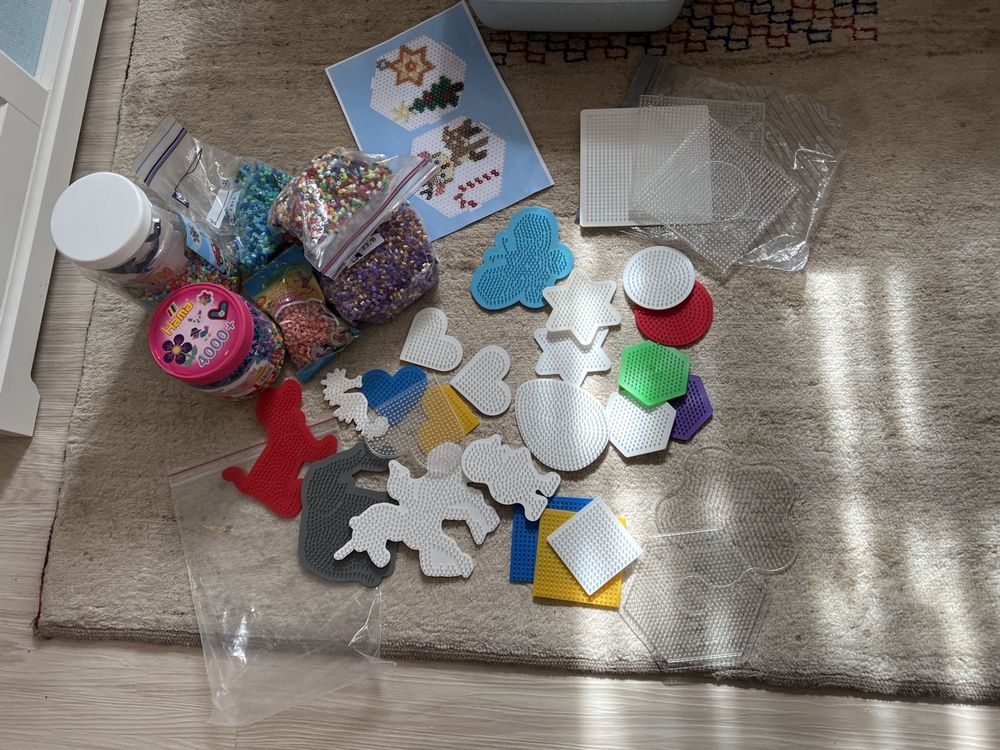 Stecker & Steckplatten Set – 1.000 Teile, 5 Platten, Pädagogisches Motorik-Spielzeug Für Kinder Ab 3 Jahren