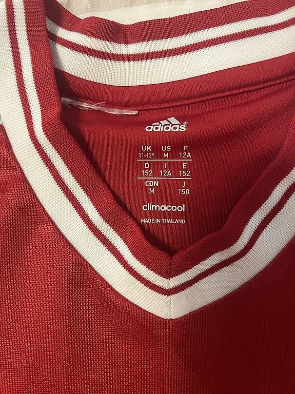 Leibchen & Hosen: Maillot authentique du Bayern – Neu und originalverpackt aus Chavannes-Renens von luc_52p8 2