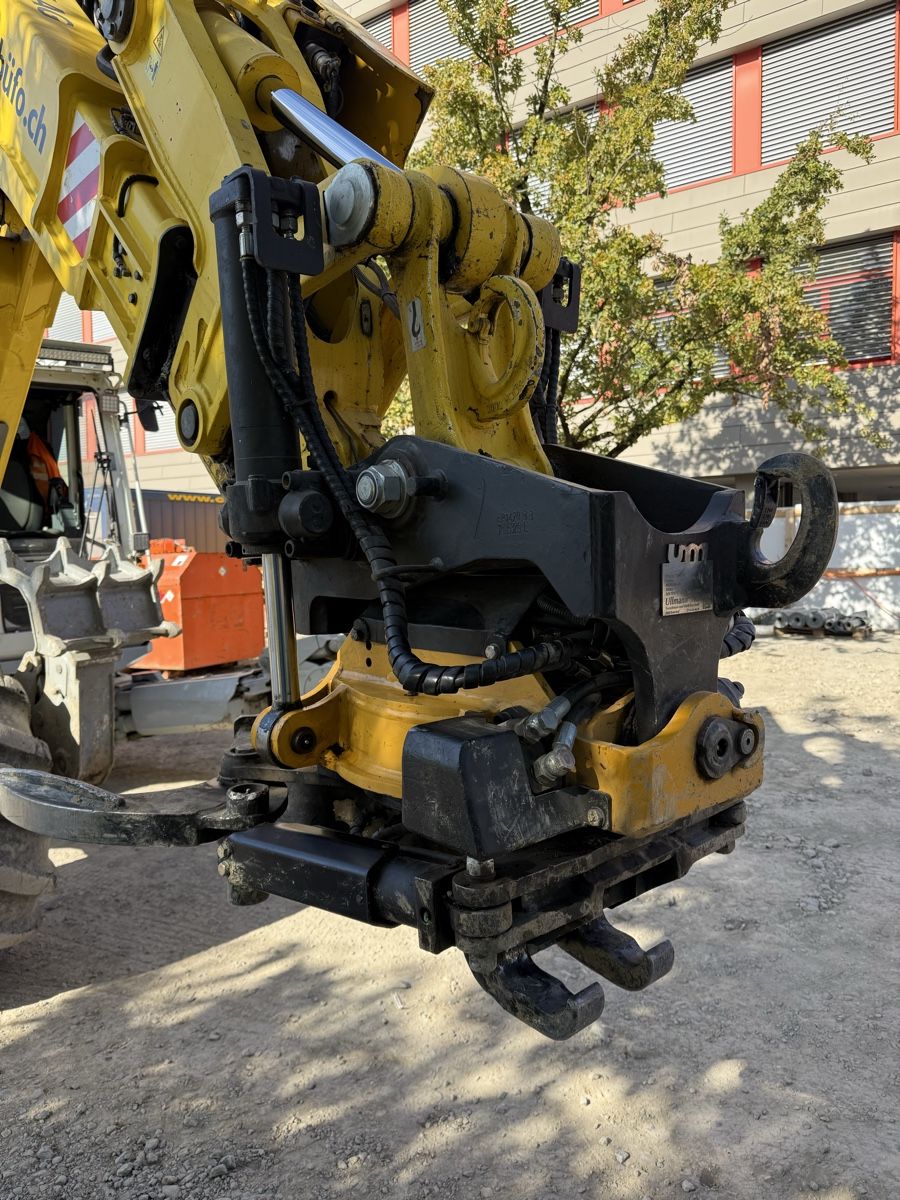 Menzi Muck Escavatori: Engcon Rototilt/ Menzi Muck – Usato da Igis venduto da Menzi5x 3