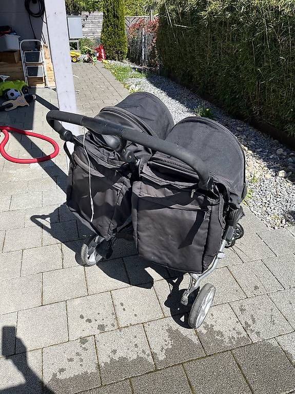 Carrozzine: Geschwisterwagen/ Kinderwagen  – Usato da Gerlafingen venduto da Brnmbl 2