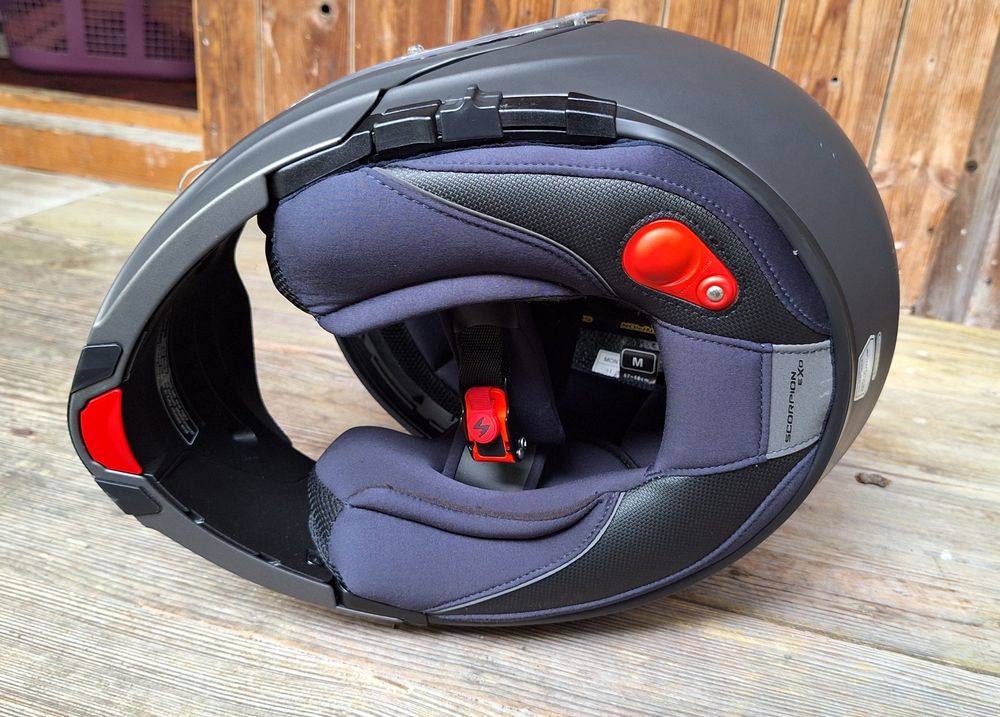 Casques & visières: Neuwertiger Töffhelm, Scorpion EXO 3000 Air Gr. M – Neuf (Voir description) à Weinfelden par JoeBaer 2