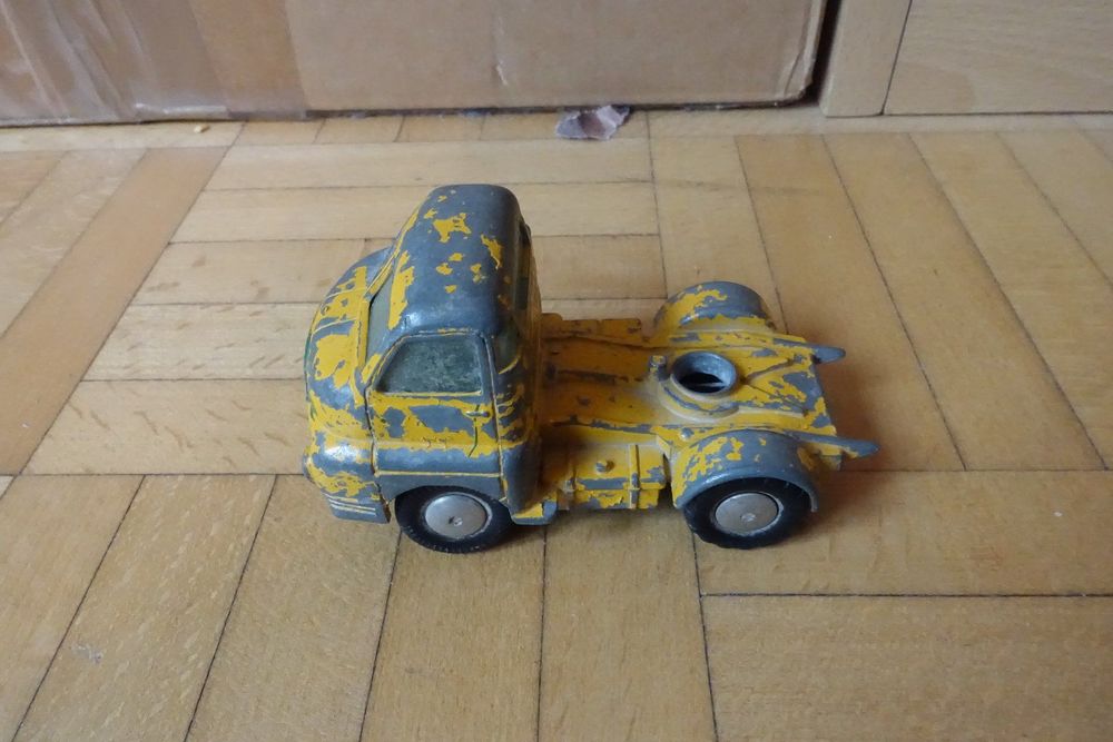 Corgi N°1134 – Big Bedford Tractor Unit – Camion Citerne US Army – État D'usage