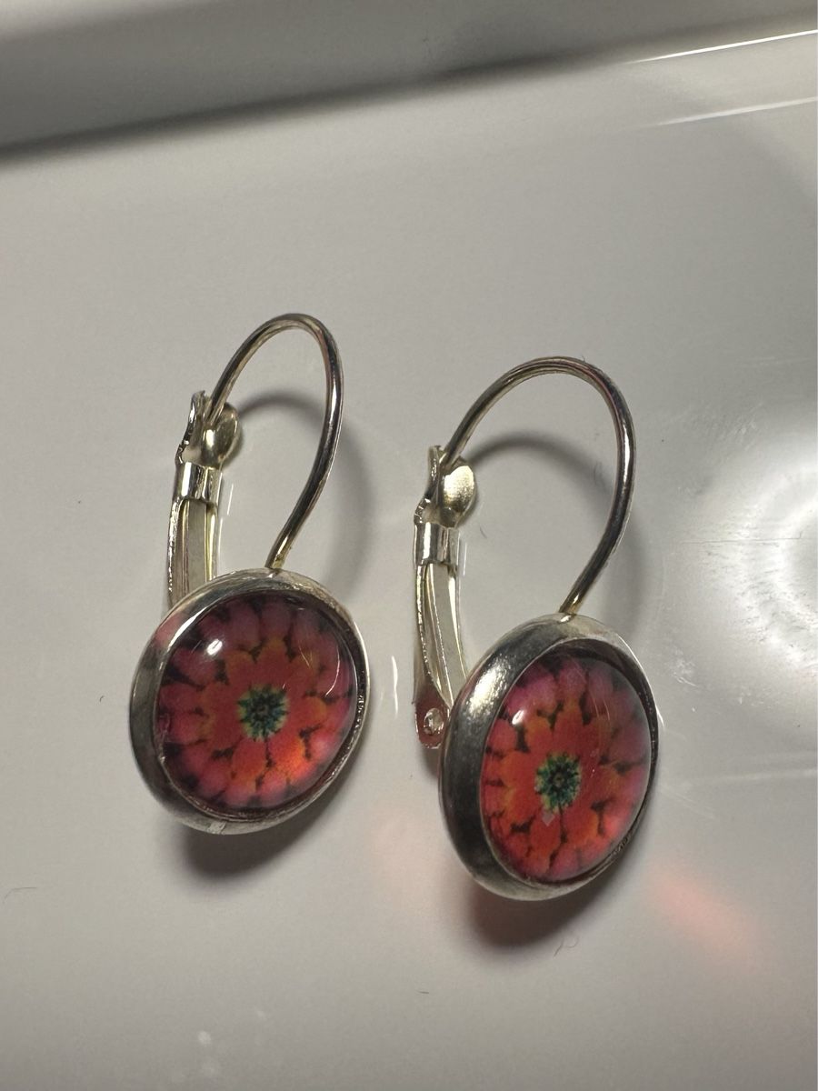 Orecchini pendenti & Orecchini a lobo: Selbstgemachte Cabochon Ohrstecker mit Blumenmuster – Nuovo (secondo la descrizione) da Gelterkinden venduto da Aischas 2