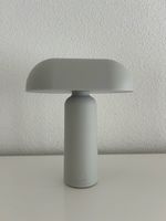 Design Akku Tischleuchte Porta, grau NEU