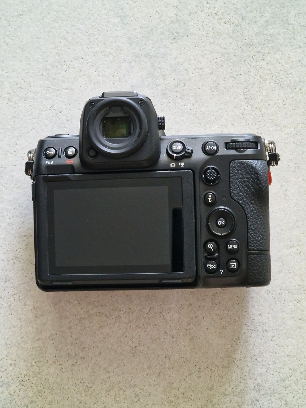 Nikon Fotocamera: Nikon Z8 Vollformatbody mit div. Zubehör – Usato da Rupperswil venduto da beluga17 2