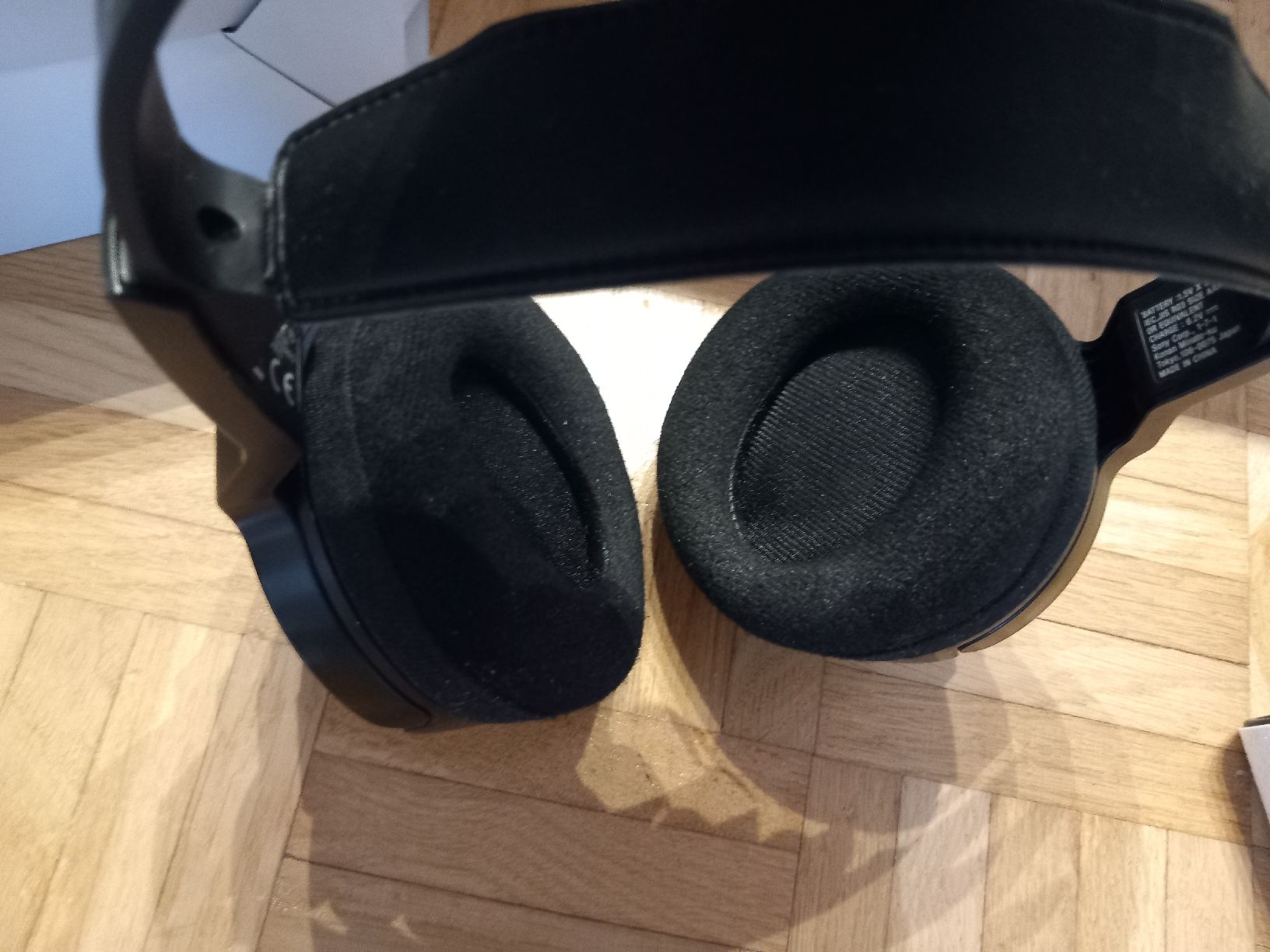 Sony Cuffie: Sony kabellose Kopfhörer MDR-RF800R mit Ladestation – Usato da Zürich venduto da ann_6j7t 1