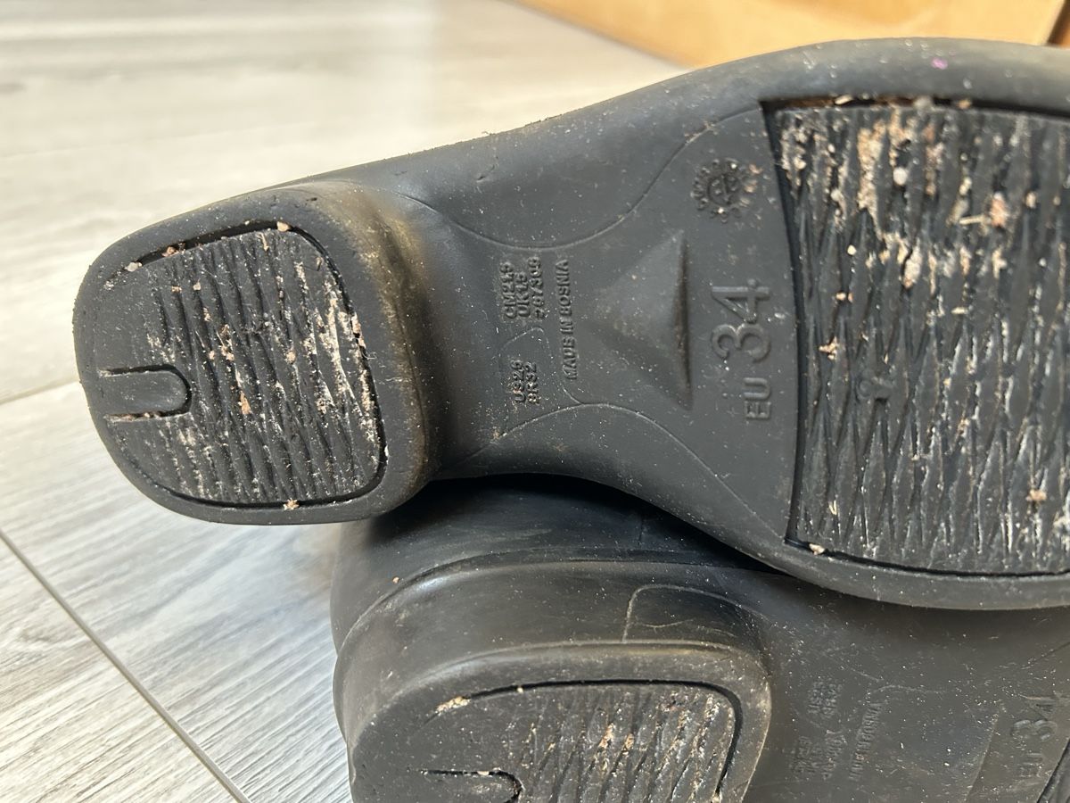 Scarpe da uomo: Bottes de pluie noires T34 – Usato da Genève venduto da and_k79x 6