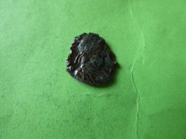 uralte Bronzemünze 17 mm     2.29 g