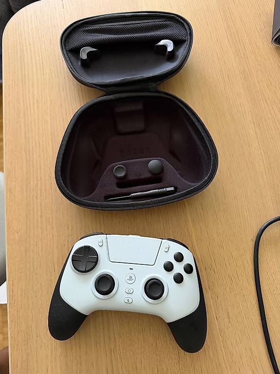 Manettes: RAZER Raiju V3 Pro – D'occasion à Neu St. Johann par Jimmmyyy