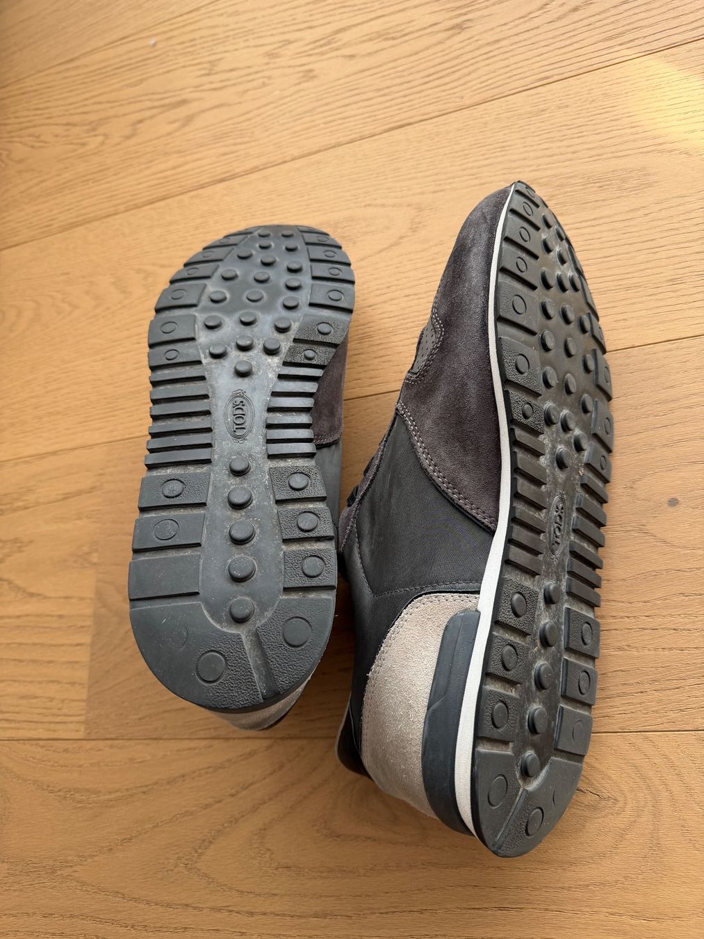 Tod'S Scarpe da uomo: Tods Sneakers Grösse 42.5 – Usato da Nänikon venduto da Daniel_Ousn 4