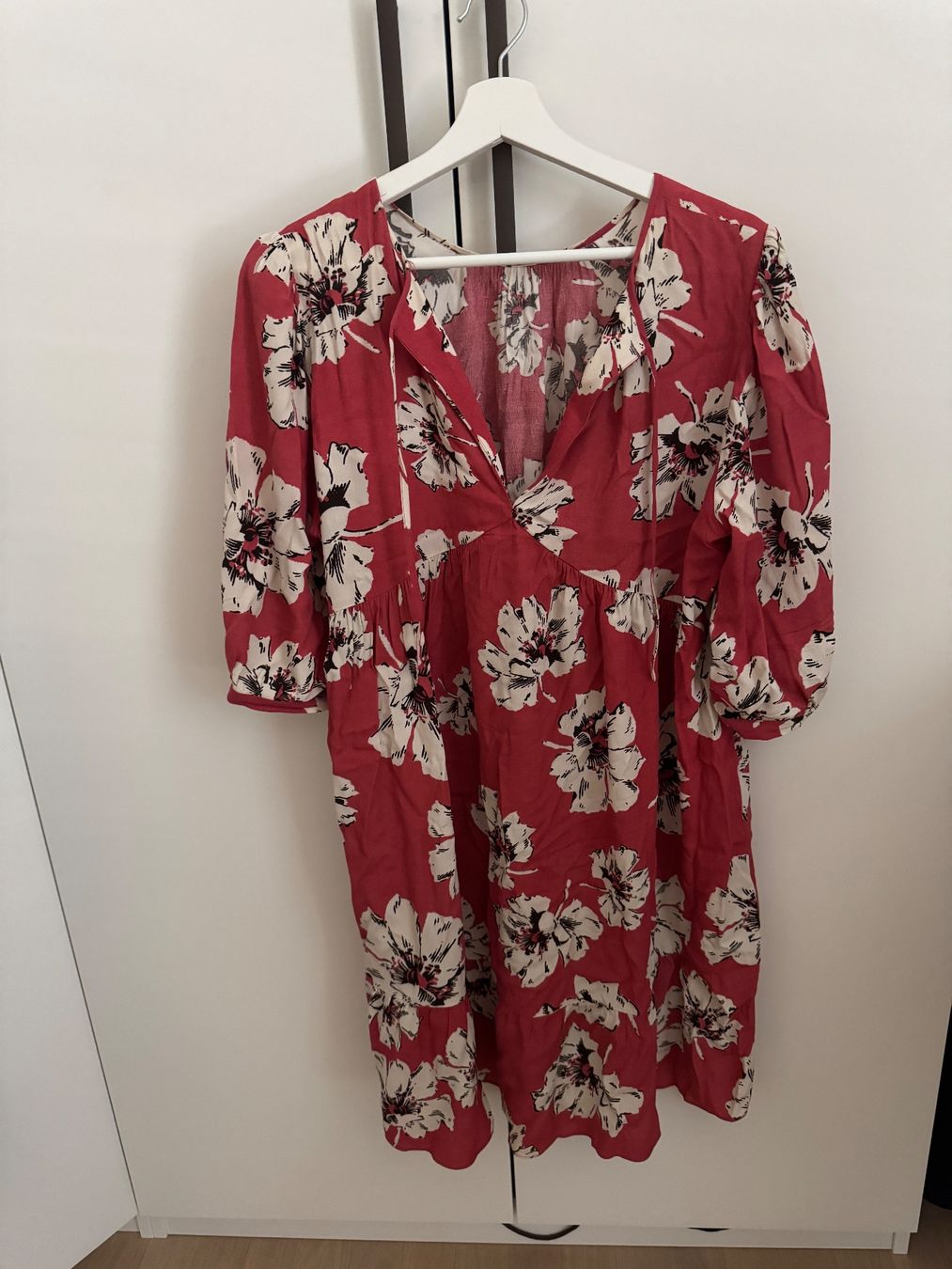 Ba&Sh Robes: Kleid Ba&sh – Neuf (Voir description) à Zürich par nik_tw2j