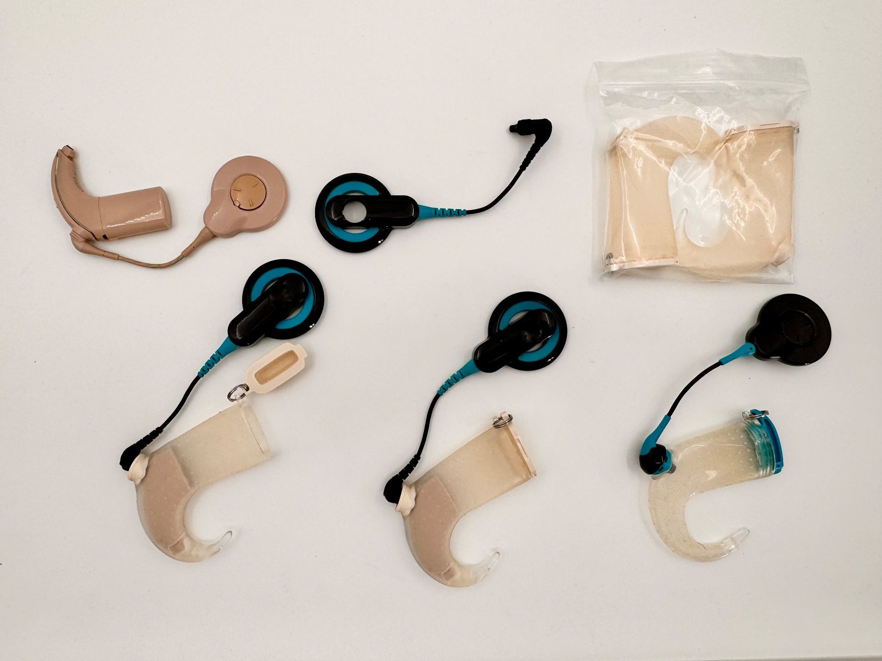 Medizinische Geräte: Cochlear Hörhilfezubehör – Defekt aus Hermetschwil-Staffeln von Sigmund57 2
