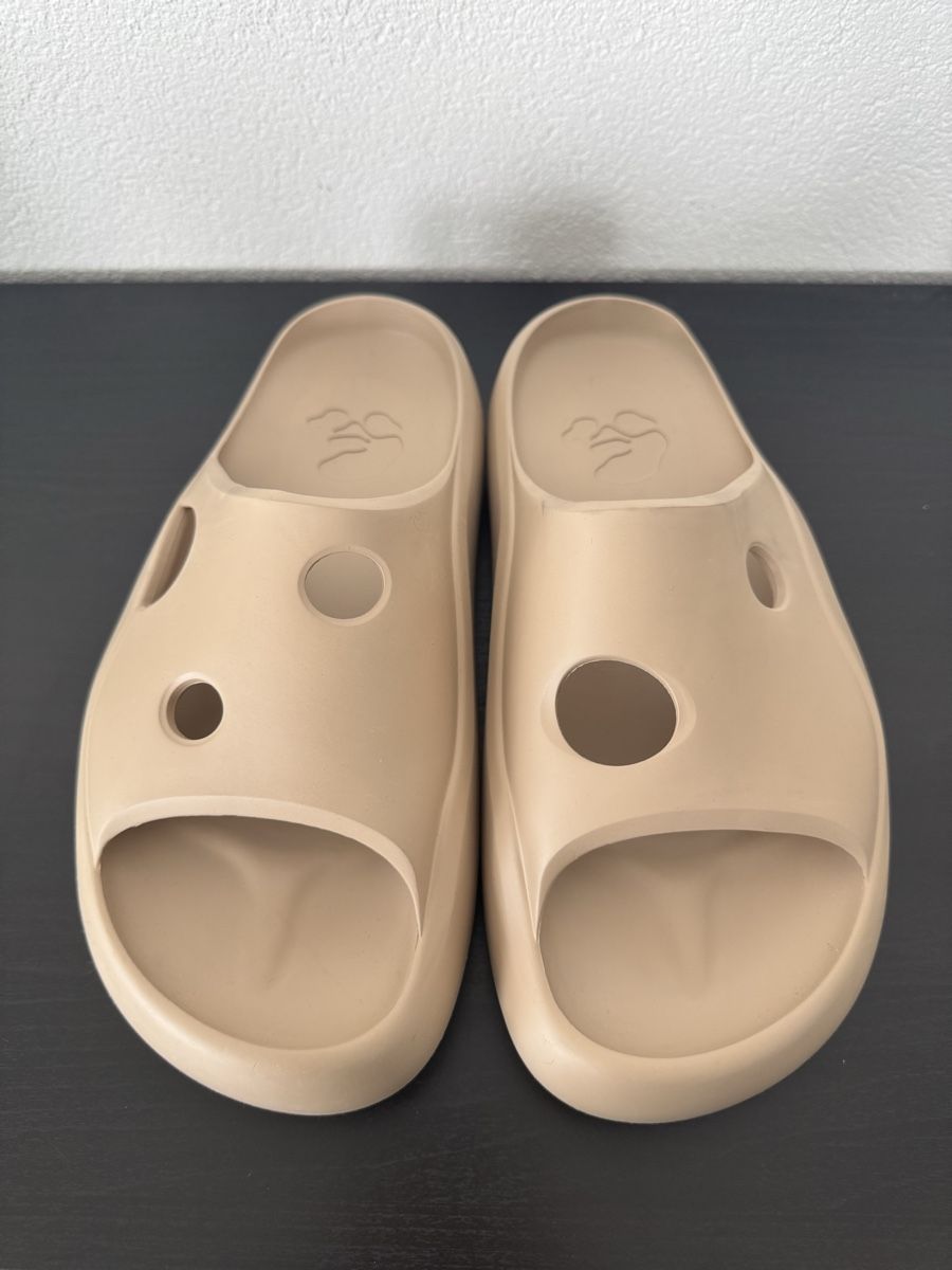 Off-White Herrenschuhe: Off-White slides in rubber size 40, brand new – Neu (gemäss Beschreibung) aus Dübendorf von fra_h2bp 2