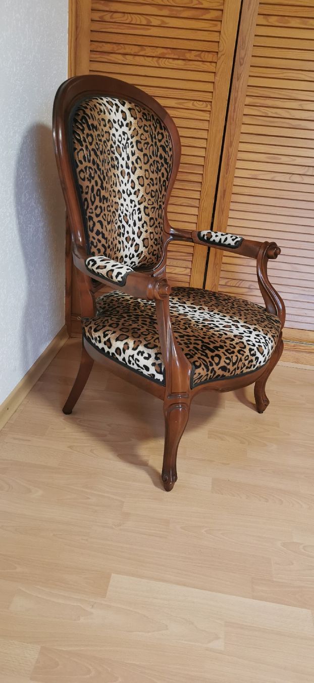 Poltrone: Sessel antik mit Leopardenmuster – Usato da Rickenbach SO venduto da andruli 1