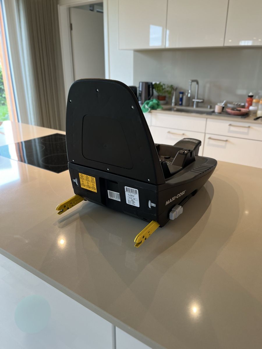 Maxi-Cosi Seggiolini per auto: Maxi-Cosi FamilyFix Basisstation – Usato da Zumikon venduto da Arend 1