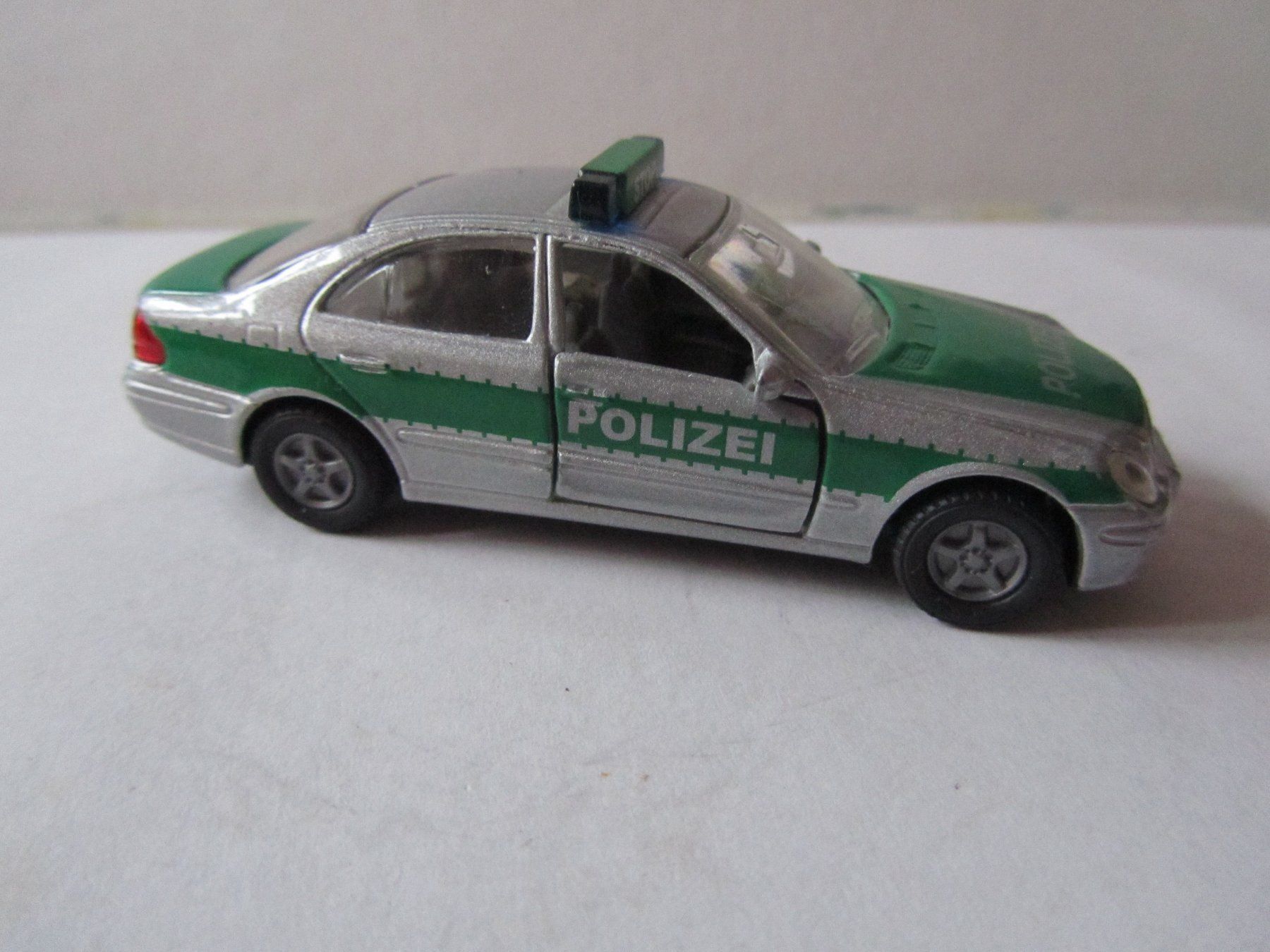 Siku Modellini d'auto: Mercedes Benz E 500, Siku – Usato da Weiningen ZH venduto da dietsch57 5