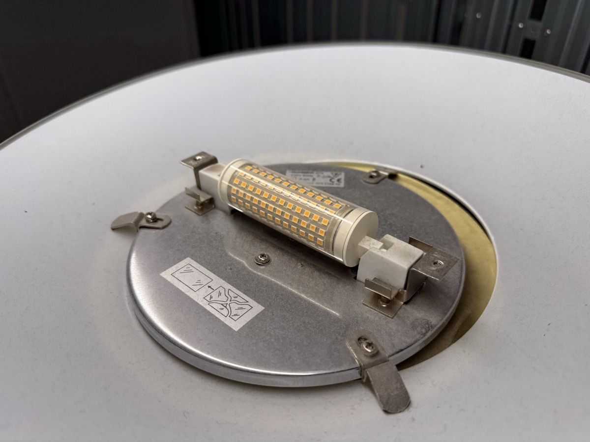 Lampade: Stehleuchte – Usato da Zürich venduto da fluzue 1