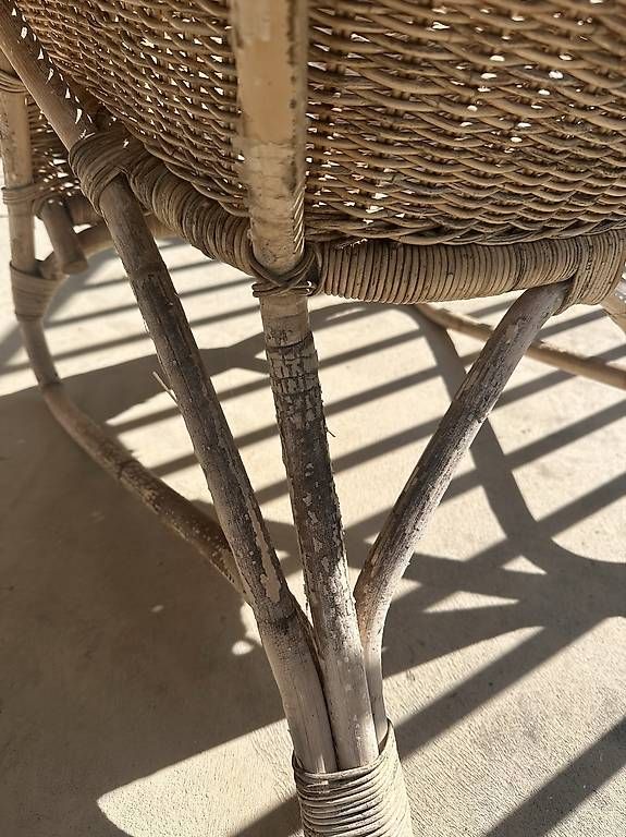 Tischset: Rattan Tischset mit vier Stühlen – Gebraucht aus Ittigen von Si29 2