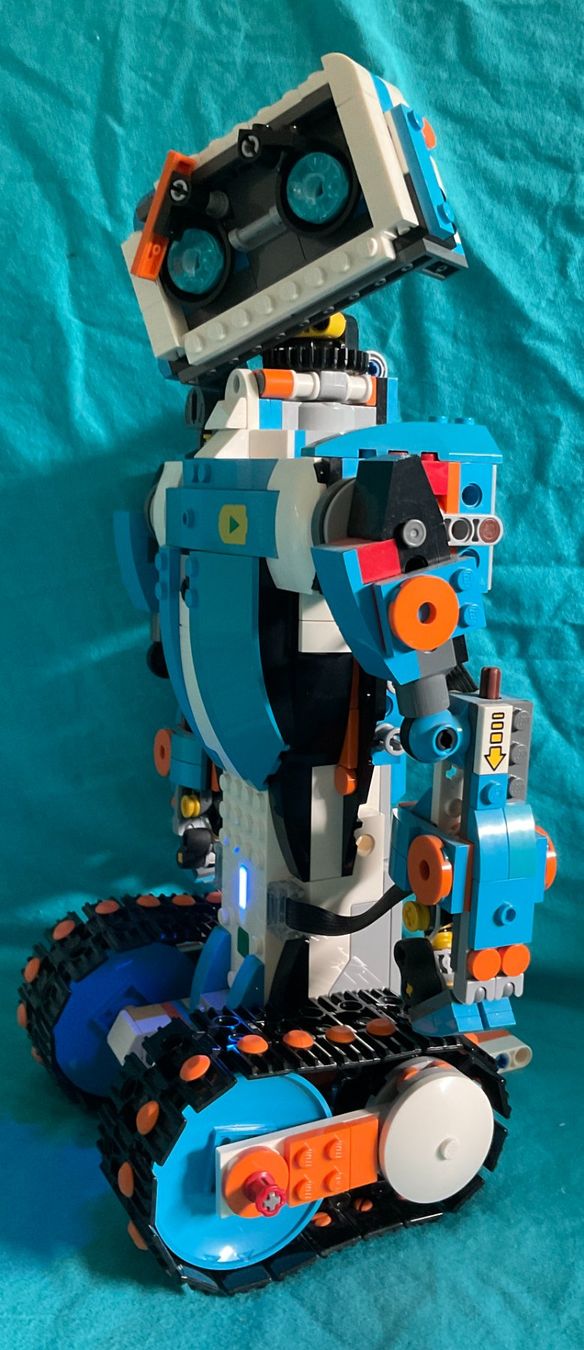 Lego Kit di costruzioni: LEGO BOOST Programmierbares Roboticset – Usato da Zürich venduto da dela13 1