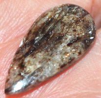 Cabochon L-6202 – Mica Schist Glimmerschiefer 21x10,5mm