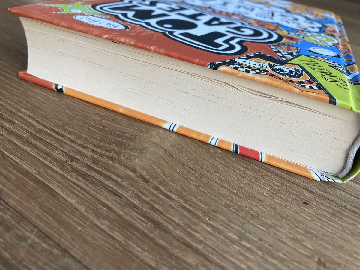 Libri: Buch- Tom Gates – Usato da Luzern venduto da Aldabema 2