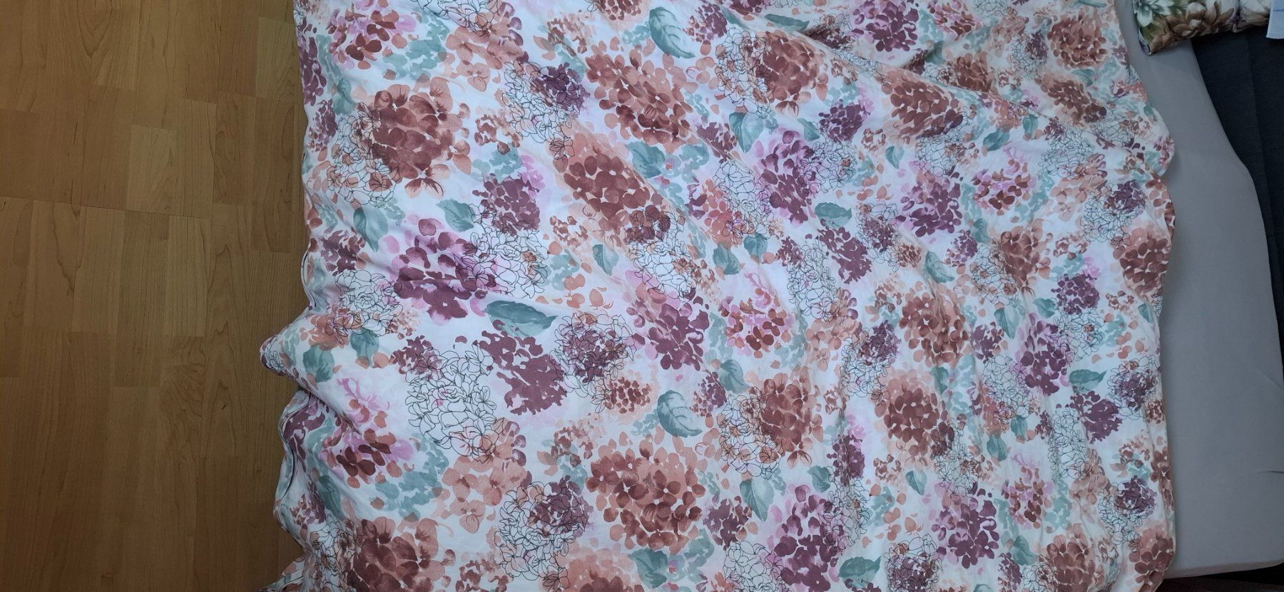 Coperte: 2 x 4-Saison-Doppelduvet mit Anzug – Usato da Muttenz venduto da Iwan1 7