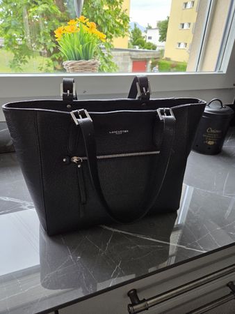 Schwarze Tasche von LEDER SCHMID