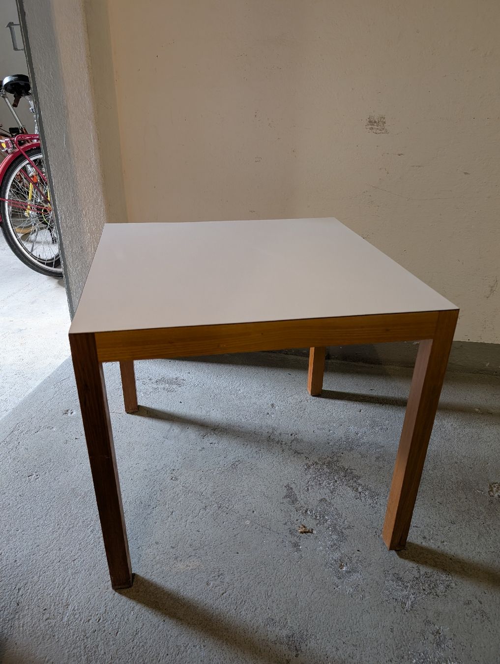 Tables: Wunderbarer Holztisch – D'occasion à Zürich par StoC
