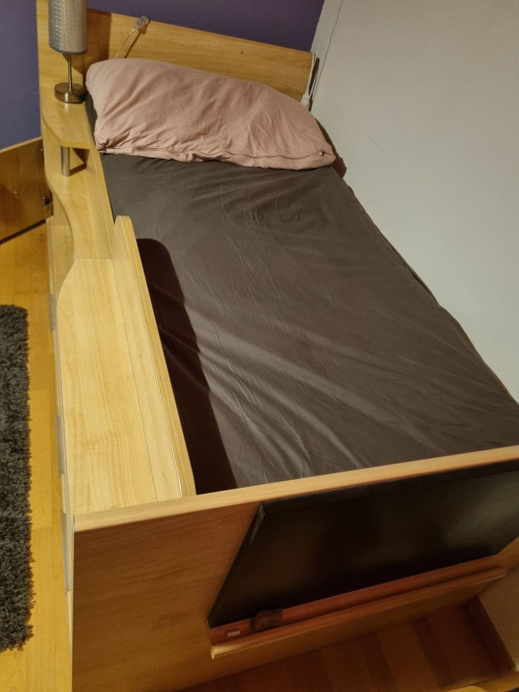 Betten: Lit pour enfant avec tiroirs de rangement intégrés – Gebraucht aus La Sagne von Vinny3
