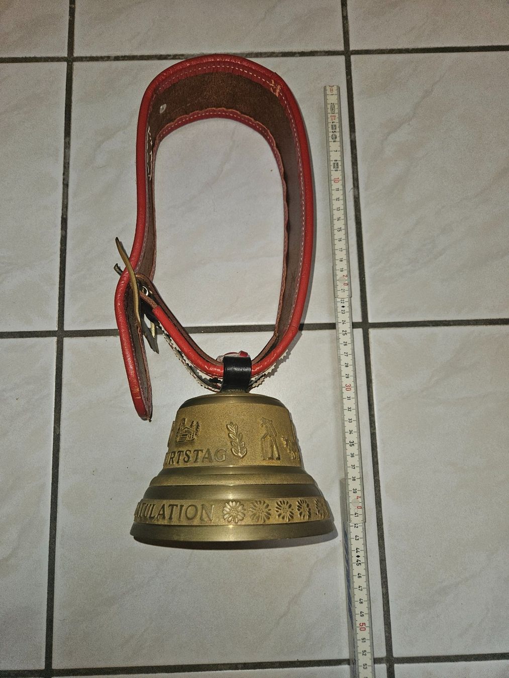 Cloches & sonnailles: Glocke zum 50. Geburtstag – D'occasion à Münchwilen AG par pel_y9jx 1