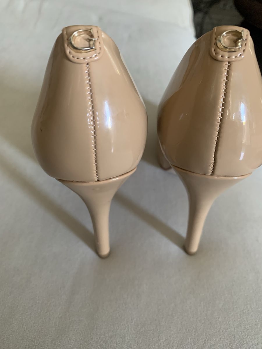 Guess Scarpe da donna: Guess Schuhe – Usato da Bergdietikon venduto da zor_856j 8