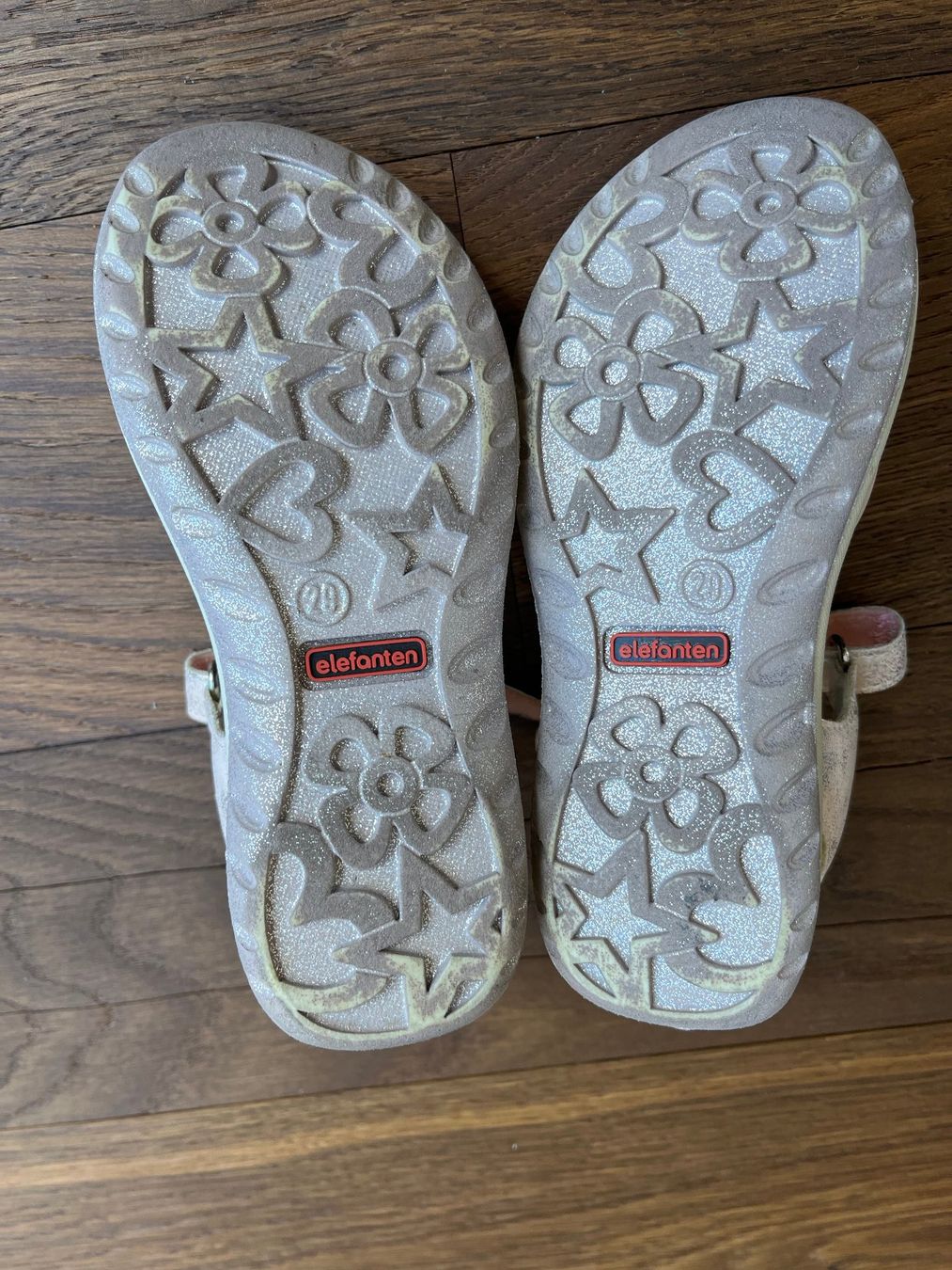 Elefanten Schuhe für Mädchen: Sandalen Elefanten Gr. 29, Leder Schuhe – Gebraucht aus Affoltern am Albis von Blackrhythm 3