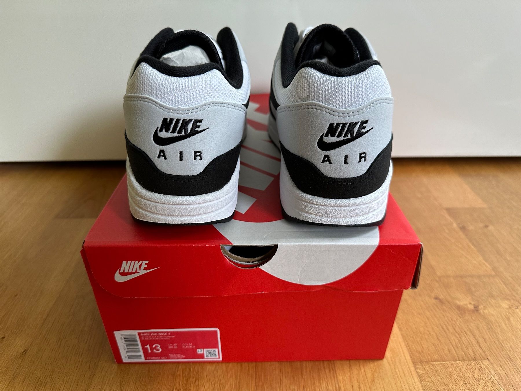 Nike Herrenschuhe: Nike Air Max 1 – Neu und originalverpackt aus Luzern von Luxury82 1