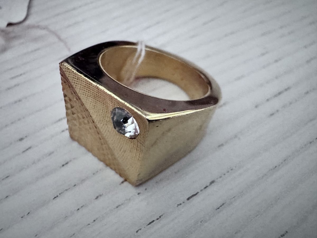 Bagues: Cufflink, gold-colored, one stone, used – D'occasion à Zürich par 613_g8jy 2